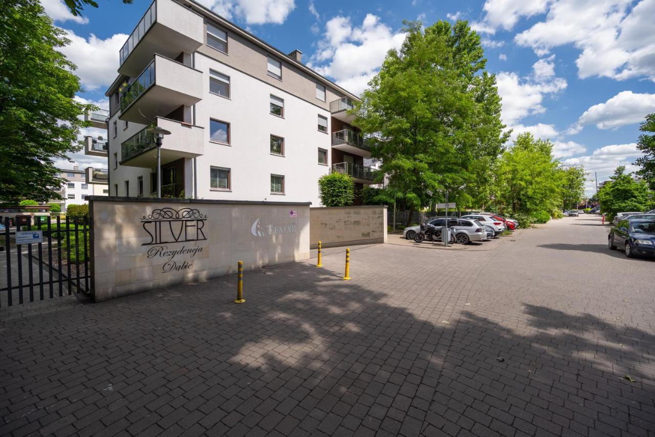 Wroclaw Dabie Silver By Renters Exterior photo